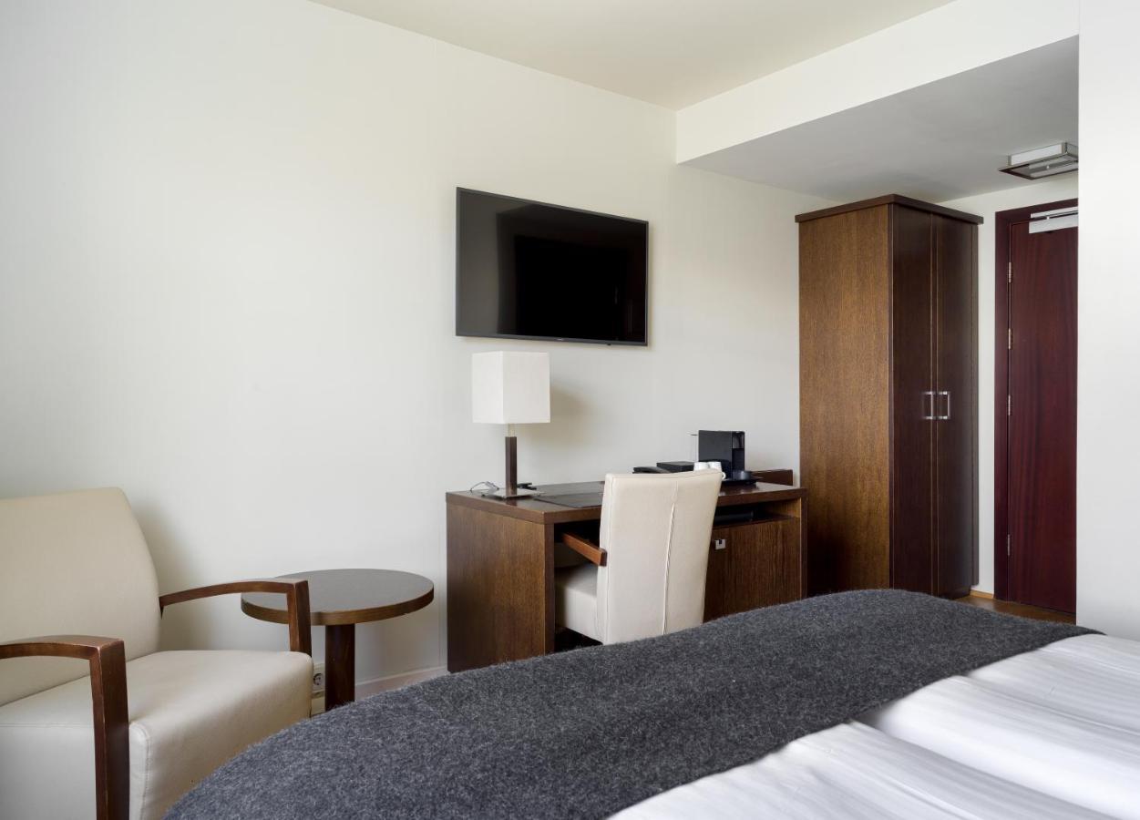 Hotel Kea By Keahotels Акурейрі Екстер'єр фото
